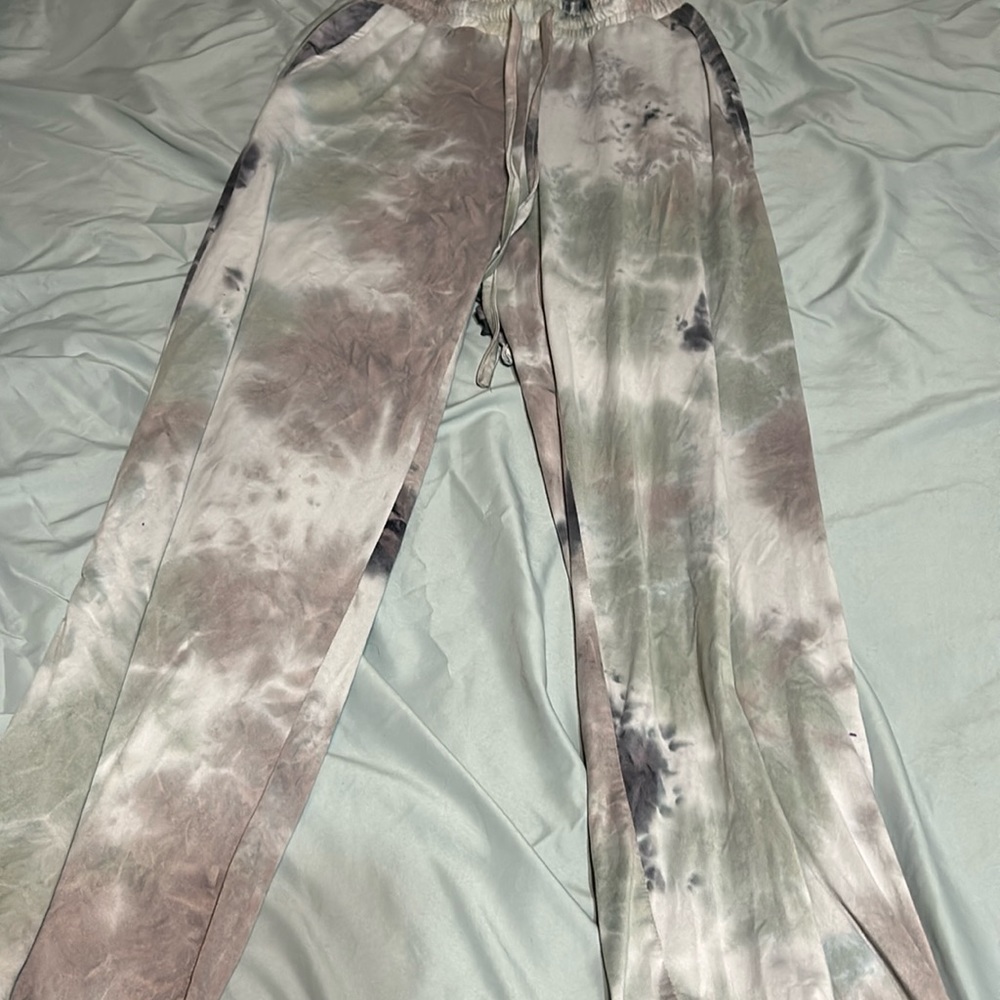 Flared tie dye pants